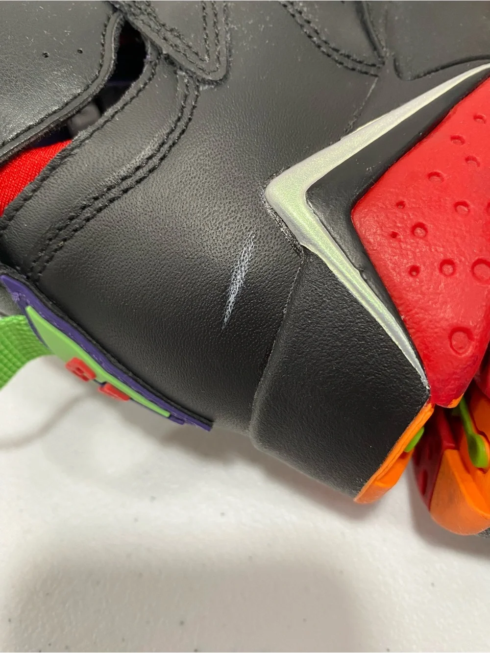 Air Jordan 7 Retro “Marvin the Martian” Size 6.5Y Men’s 6.5/Women’s 8 304774-029